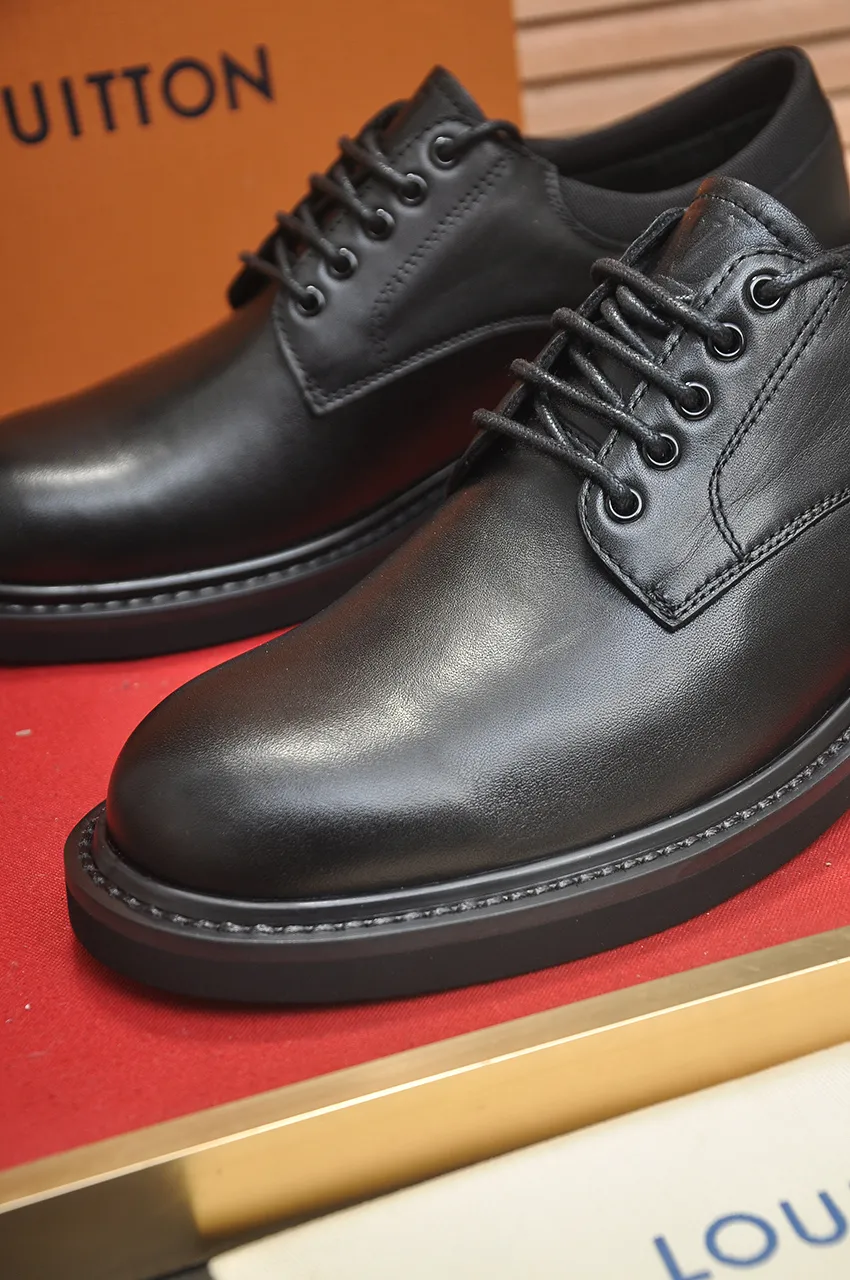 Men's men's shoes💰660💶[LOUIS VUITTON] (original order) new style🍀LV Louis Vuitton * - top version of LV classic leather shoes! Made of imported original single cowhide, original leather side strips and wear-resistant rubber outsole! High quality products! Code number 39-44 (38.45 customized)